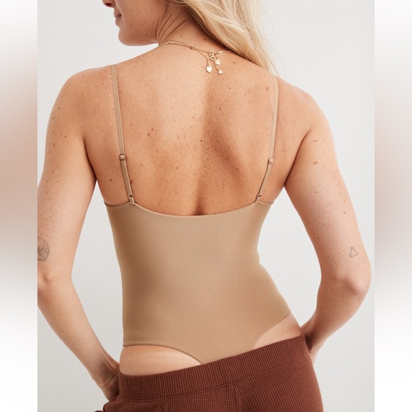 NWT AERIE Smoothez Tank Top Bodysuit - Beach Dune - Medium - Picture 2 of 13